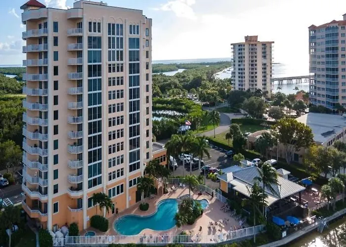 Perfect Island Escape - Beach, Pool, Restaurant & More! -Fmb Condo Island Paradise - Roelens