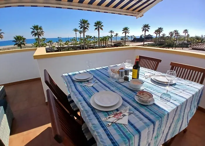 Vera Mar 5 Front Line Beach Apartment