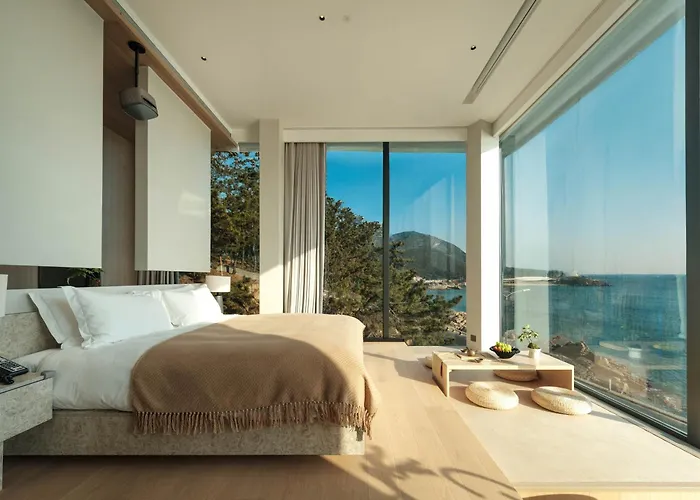 Qingdao Wushe Yujianshanju Tangchi Seaview Hotel