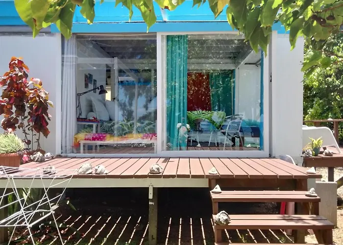 Bungalow Vue Lagon 180 Degre, La Maison Bleue