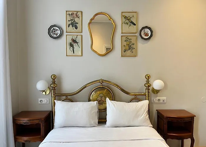 Irin Hotel