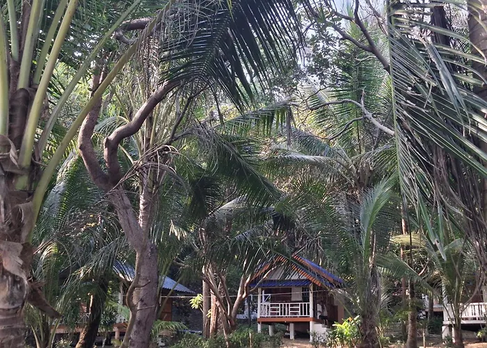 Baan Suan Kayoo 1 Long Beach Aow Yai