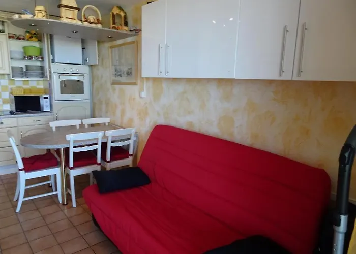 Port Leucate F2 rdc plage 10 mètres, 25 m2, 5 personnes