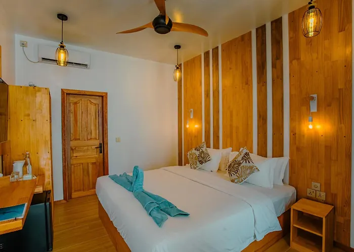 Sunny Stay Dhigurah
