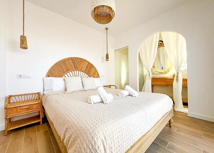 Chakra House Fuerteventura - Private Rooms In A Shared Boutique Guesthouse