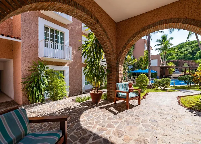 Hotel Castillo Huatulco & Beach Club