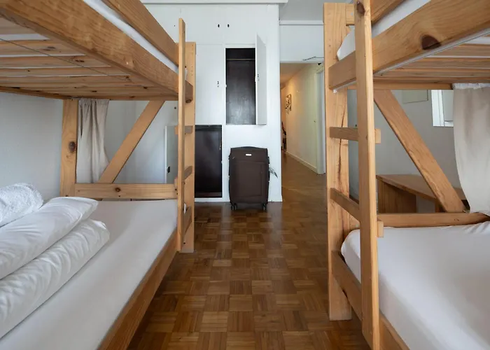 Boogalow Hostel