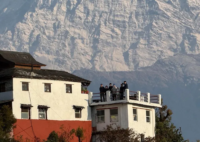Es Deurali Resort