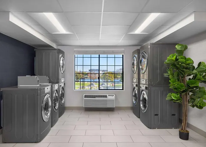 Homewood Suites By Hilton San Diego Airport-Liberty Station