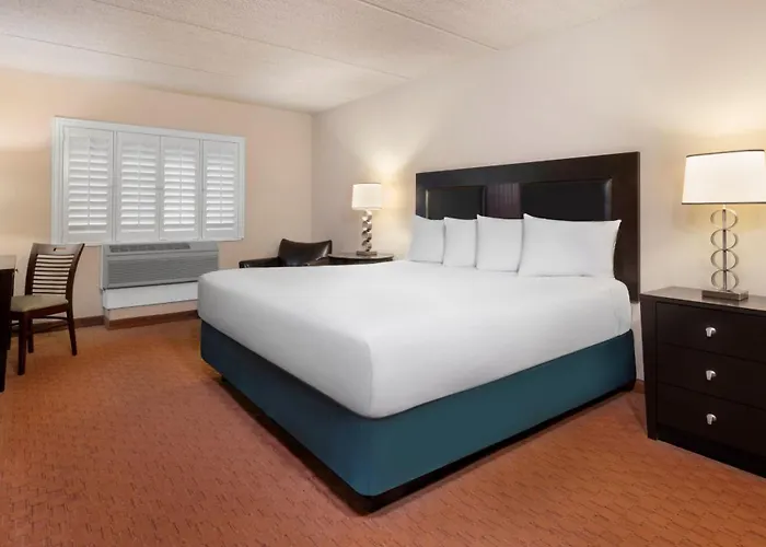 Tropicana Laughlin Hotel & Casino - A Caesars Rewards Destination