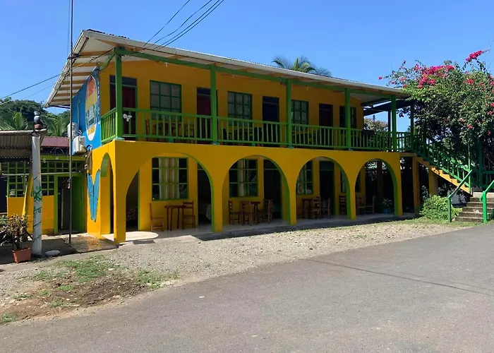 Cabinas Manzanillo Caribe