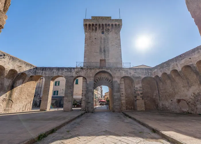 Senyum - Ampio Appartamento con AC a 2 passi dal Centro Storico