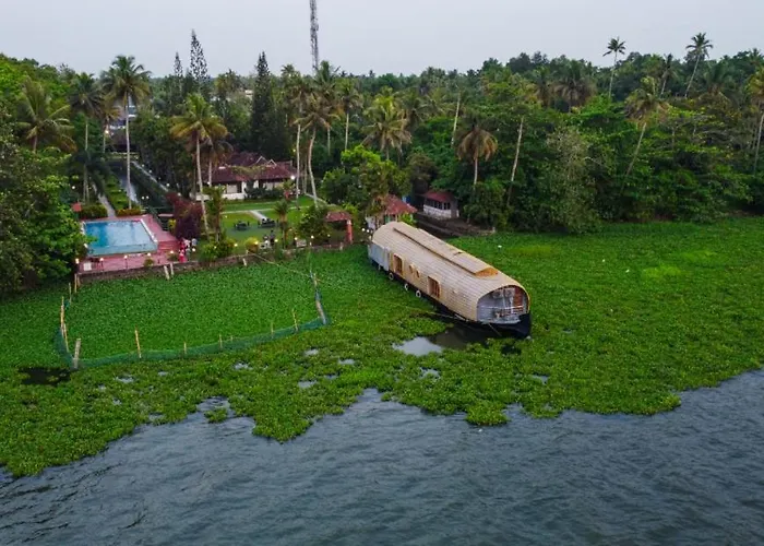 Paradise Heritage Resort