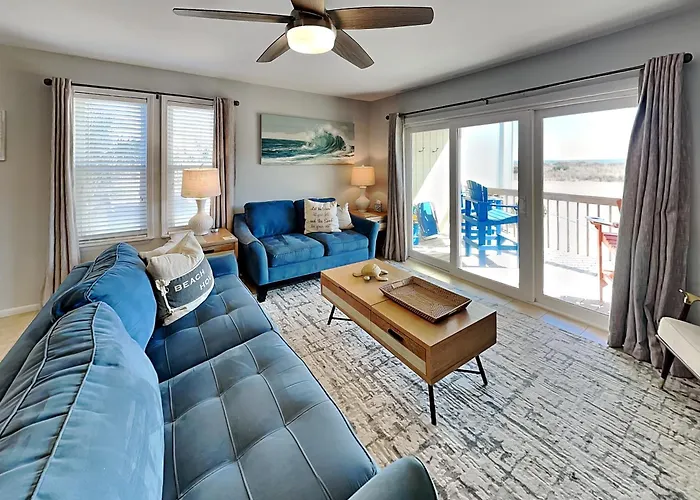 Surf Condos 618