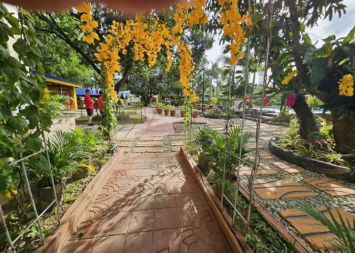 Summerville Hotel And Resort