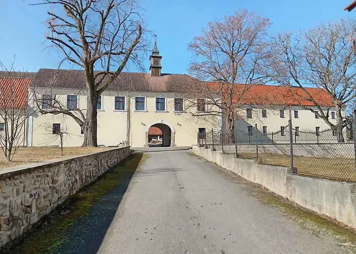 Penzion Zámek Drahonice
