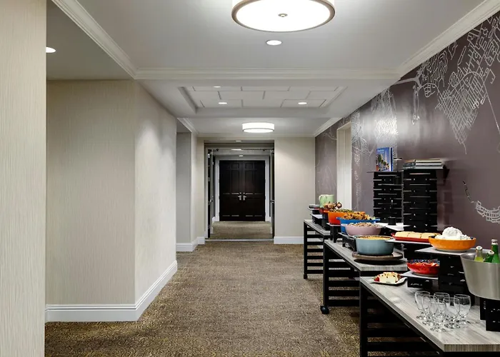 Courtyard By Marriott Charleston Historic District