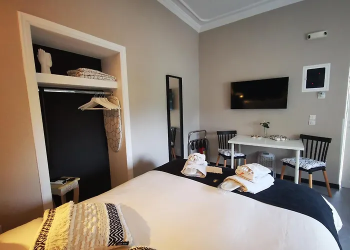 Natalie Apartments Athens Airport