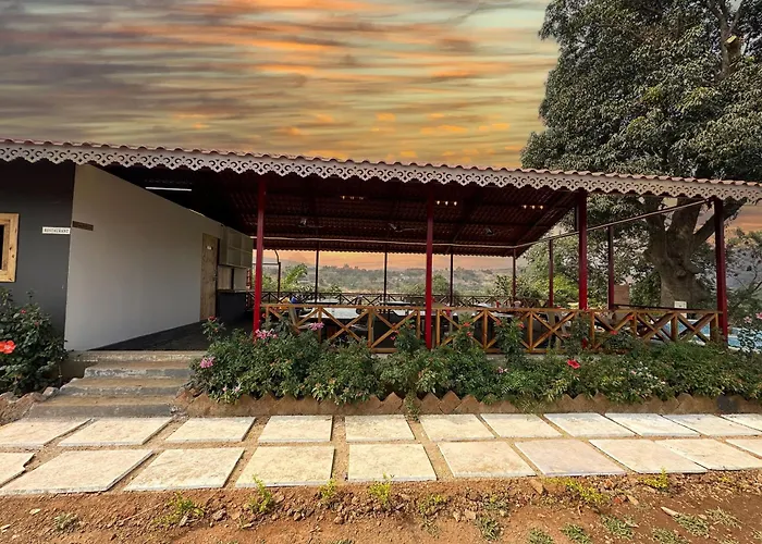 Varuwoods - Luxury Boutique Resort, Trekking & Water Sports