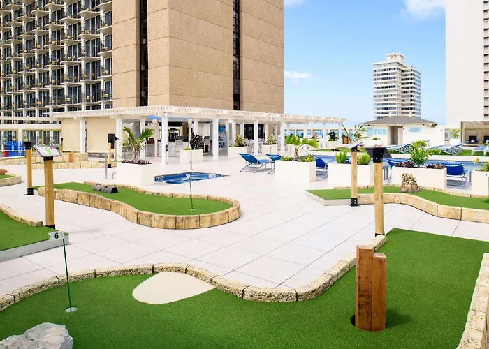 Hilton Waikiki Beach Resort & Spa