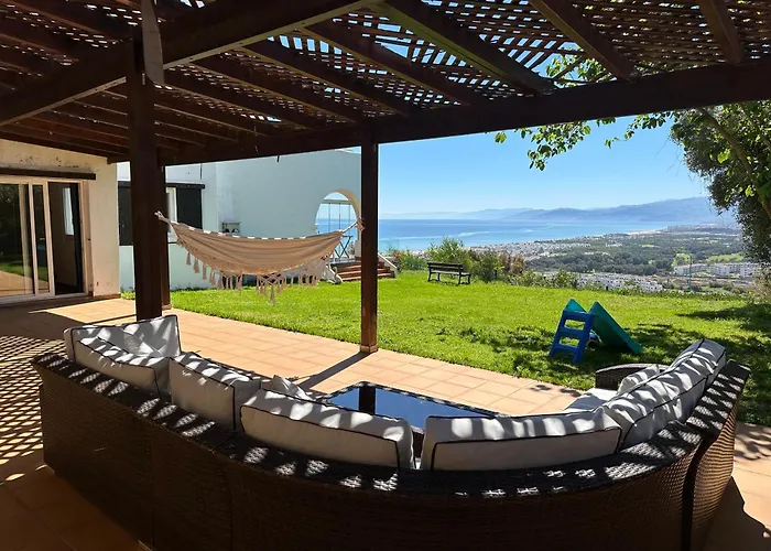 Skyline & Sea Getaway Villa Apartment