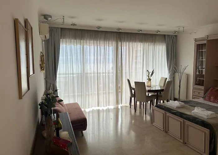 Maison Blanc