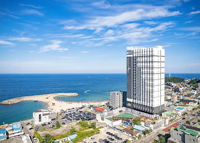 Urbanstay Sokcho Deungdae Beach