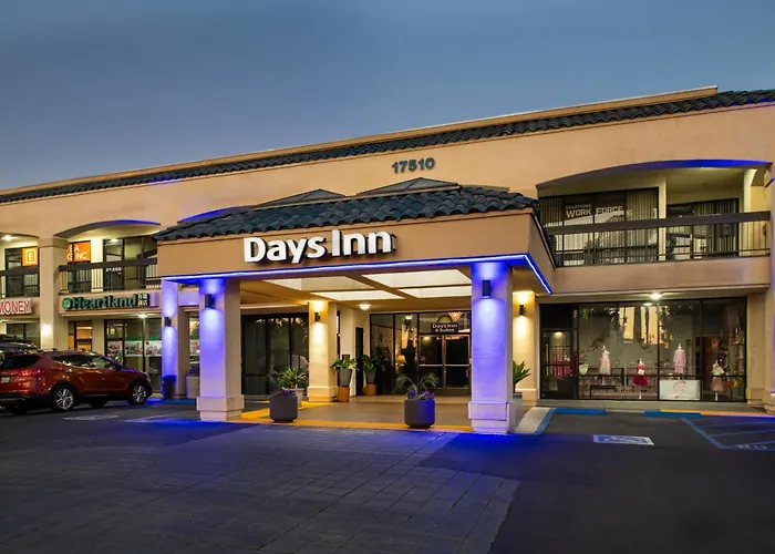 Days Inn & Suites By Wyndham Artesia
