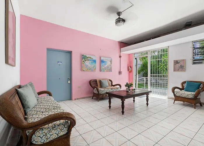 Borinquen Beach Inn