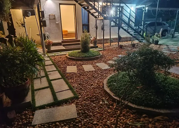 Marari Xavier'S Inn