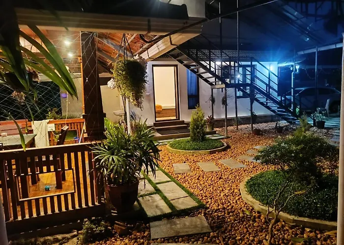 Marari Xavier'S Inn