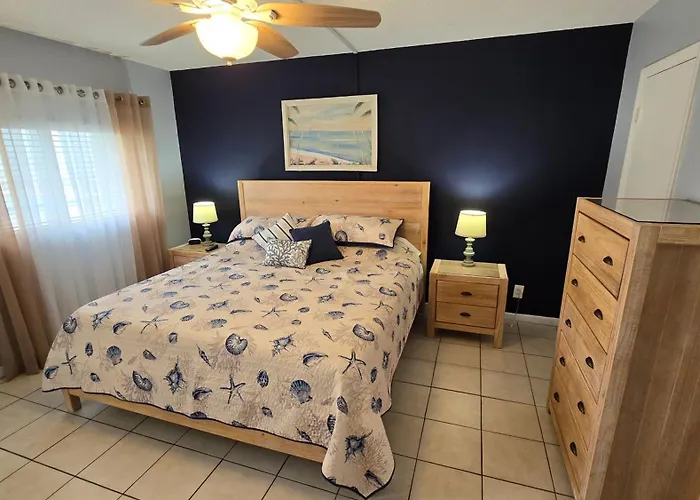 Beachfront Condo On Coco Plum Beach