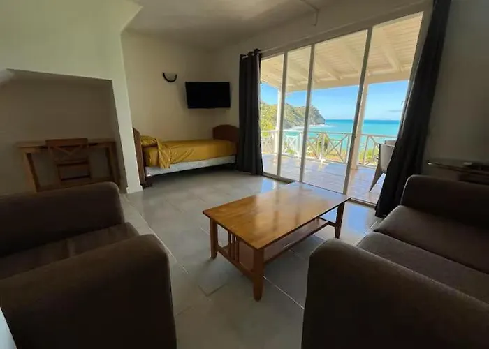 Trafalgar Apartments - Unit #15 Starfish Villa