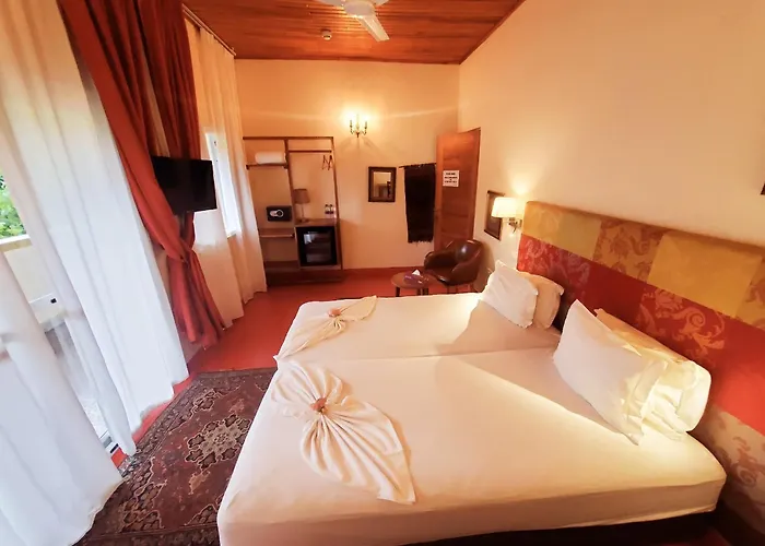 Golden Hill Parker Hotel