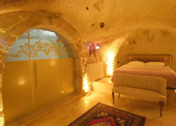 Euphoria Cave House