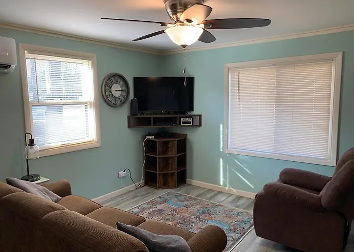 Surfside 13 - Cute Lakefront Condo!