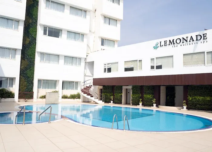 Hotel Holiday Resort