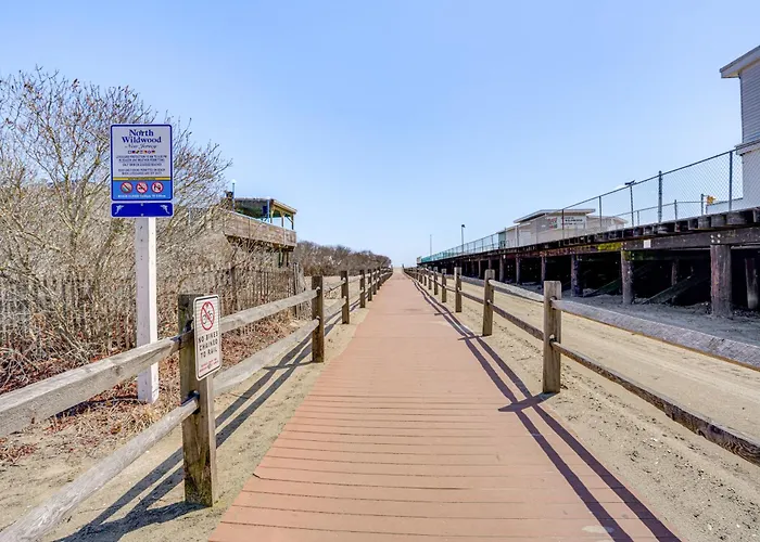 Walk To Beach: North Wildwood Condo W/ Pool Access