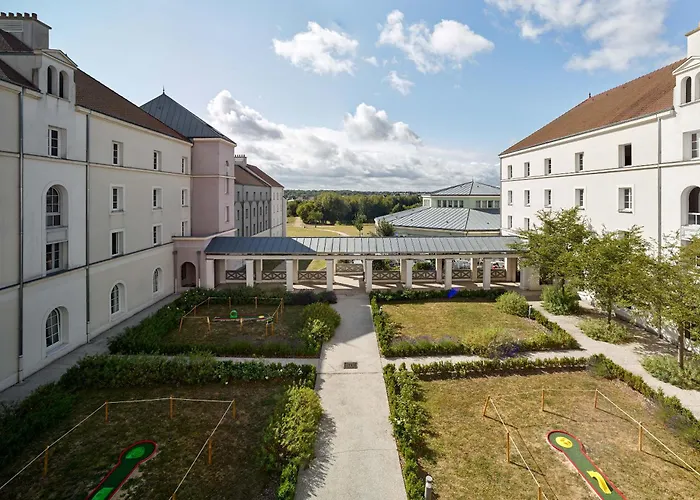 B&B HOTEL près de Disneyland Paris