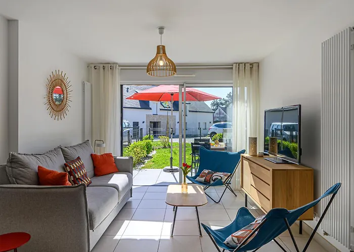 Apartment Les Villas Du Men Du-2 By Interhome