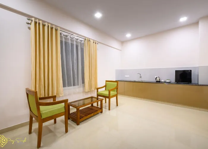 Daffodils Luxury Airport Suites