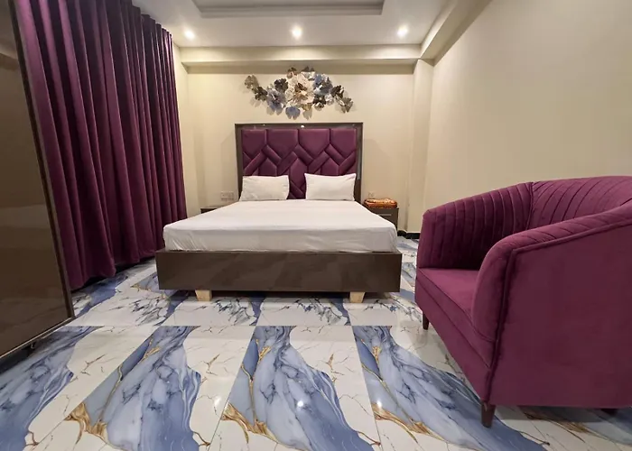 Blue Sky Hotel