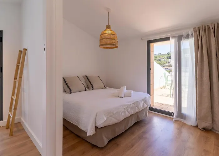 Apartamentos Vista Bella Tamariu