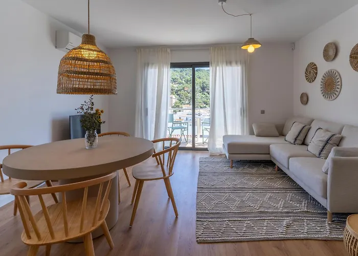 Apartamentos Vista Bella Tamariu