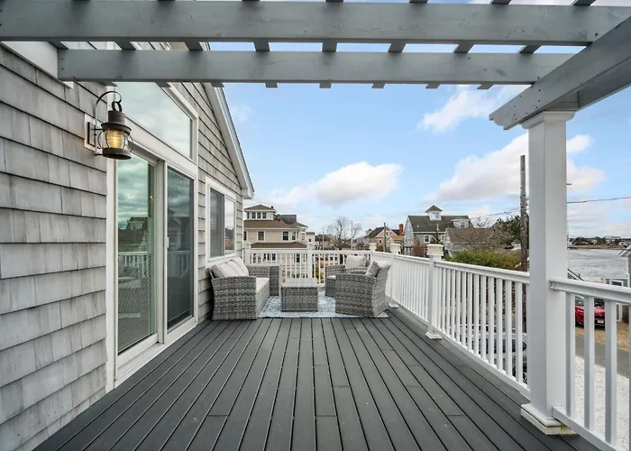 Basin Breeze Cottage Ac Decks Water Views