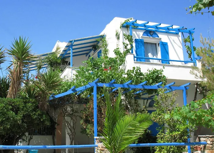 Sea View Apartments & Studios