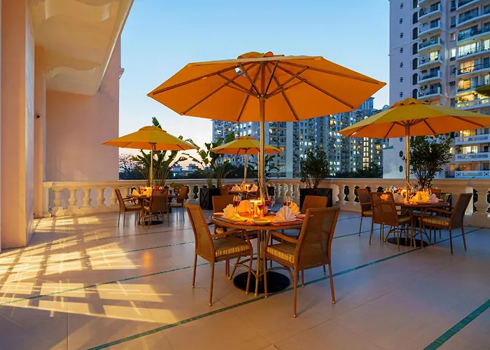 Dlf Club 5