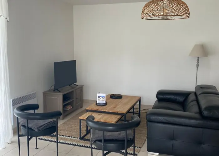 VILLA AU COEUR DE RONCE LES BAINS 200 mètres de la plage