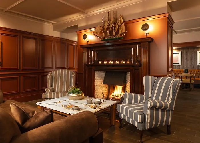 The Harbourview Hotel
