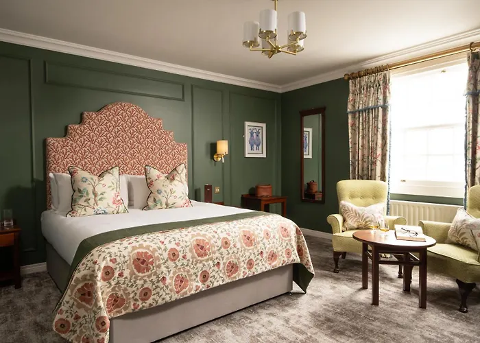 The Harbourview Hotel